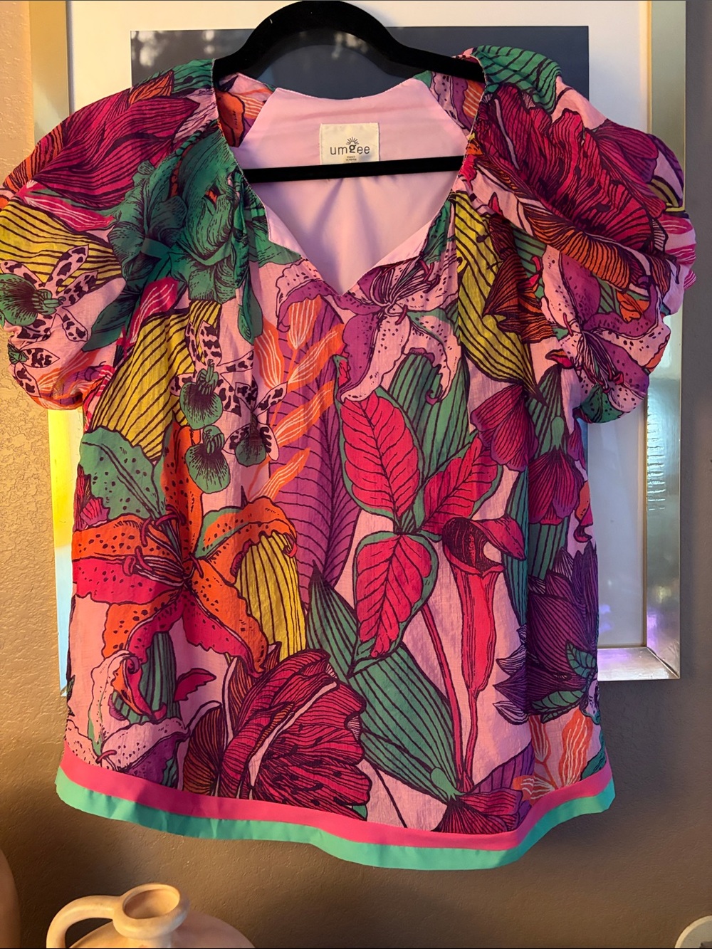Umgee Pink Tropical Floral Puff-Sleeve Blouse